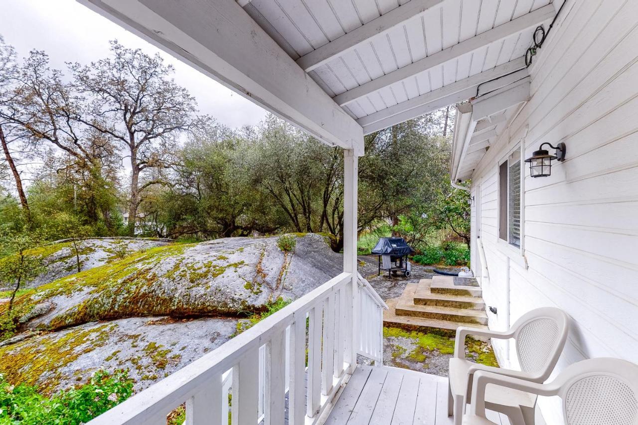 Pine Place Oakhurst Extérieur photo